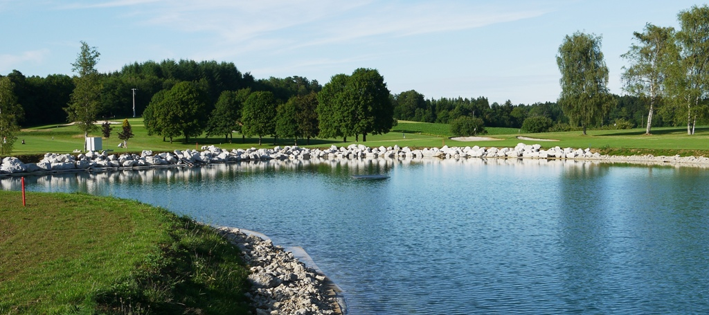 etang du 10 golf green